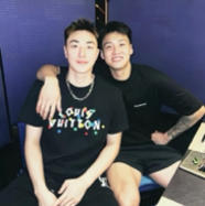 没啥好看就一个打球的